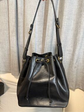 Lv bucket Noe